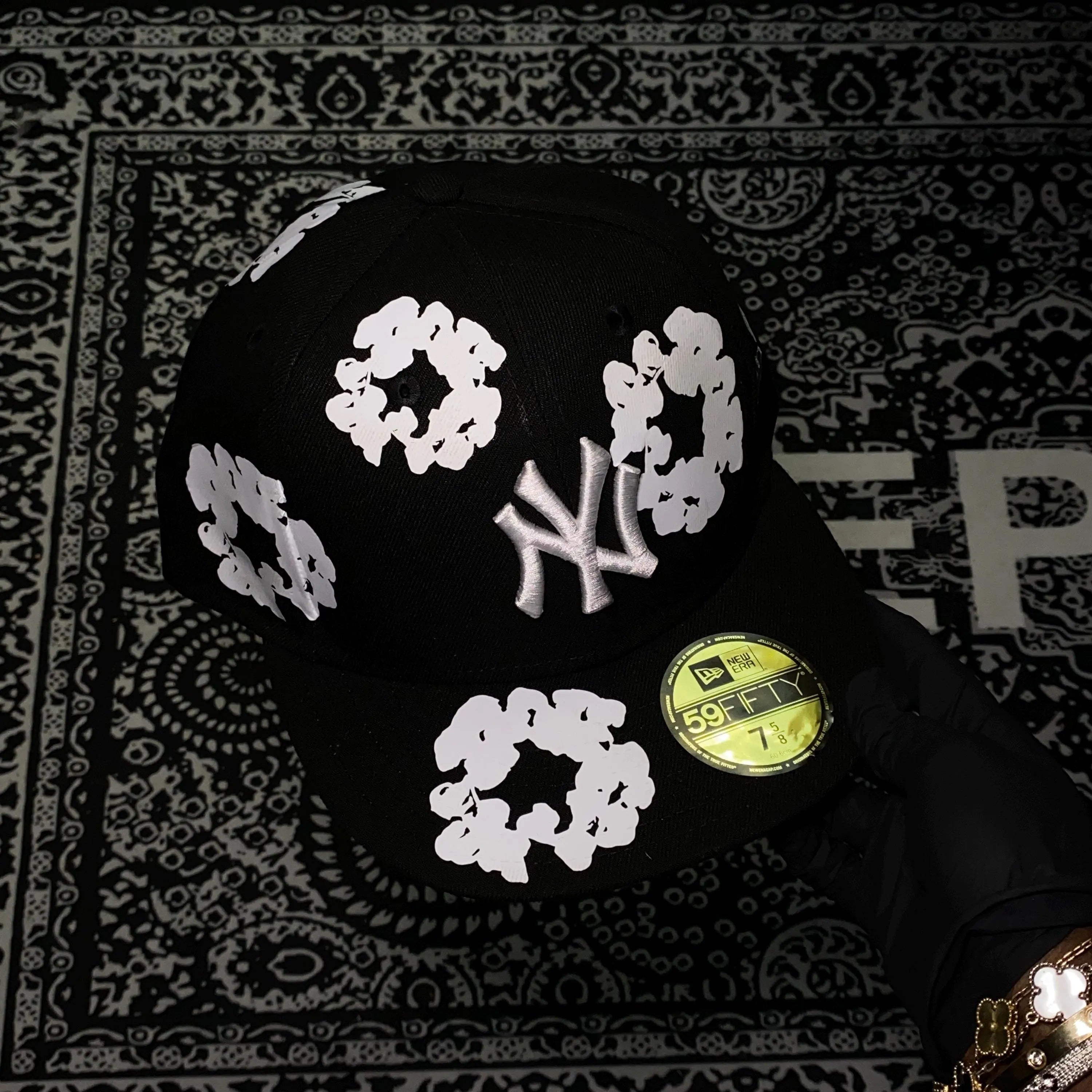 NEW YORK YANKEES DENIM TEARS BLACK FC EXCLUSIVE 59FIFTY