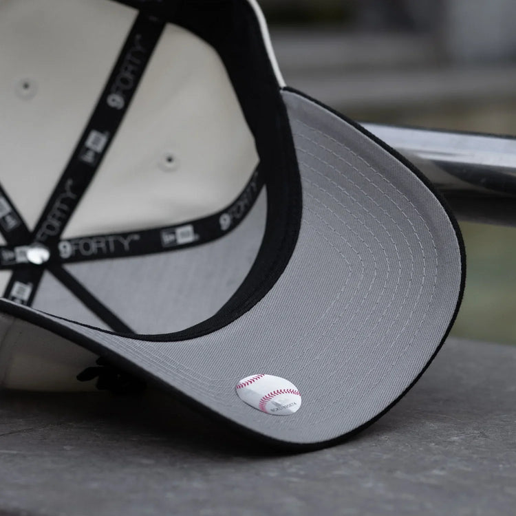NEW ERA 9FORTY A-FRAME MLB NEW YORK YANKEES VS LOS ANGELES DODGERS TWO TONE / GREY UV SNAPBACK