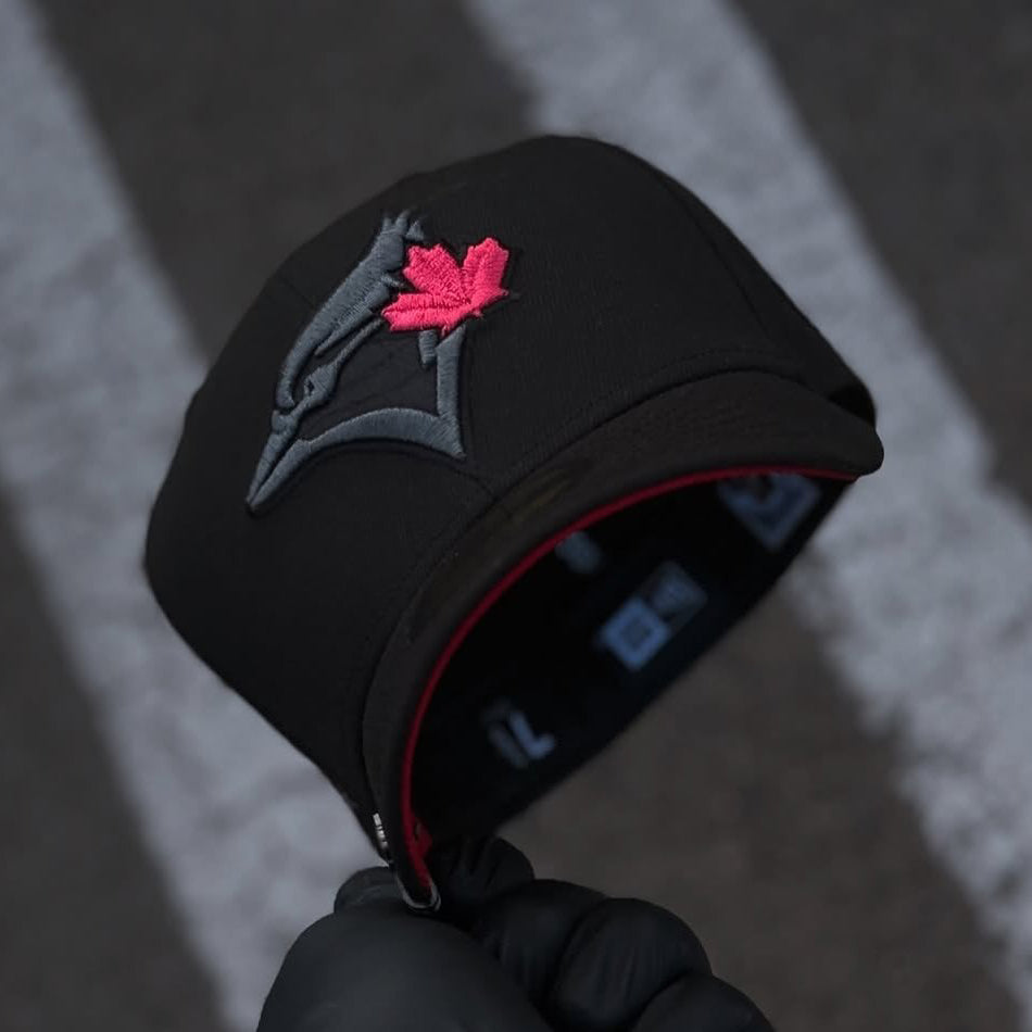 NEW ERA TORONTO BLUE JAYS BASIC EMBROIDERED CASUAL BASEBALL CAP